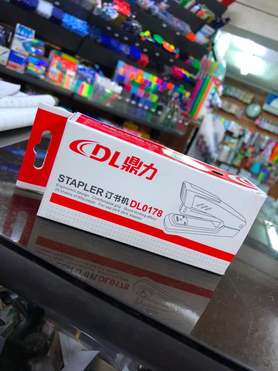 DL stapler - View 1