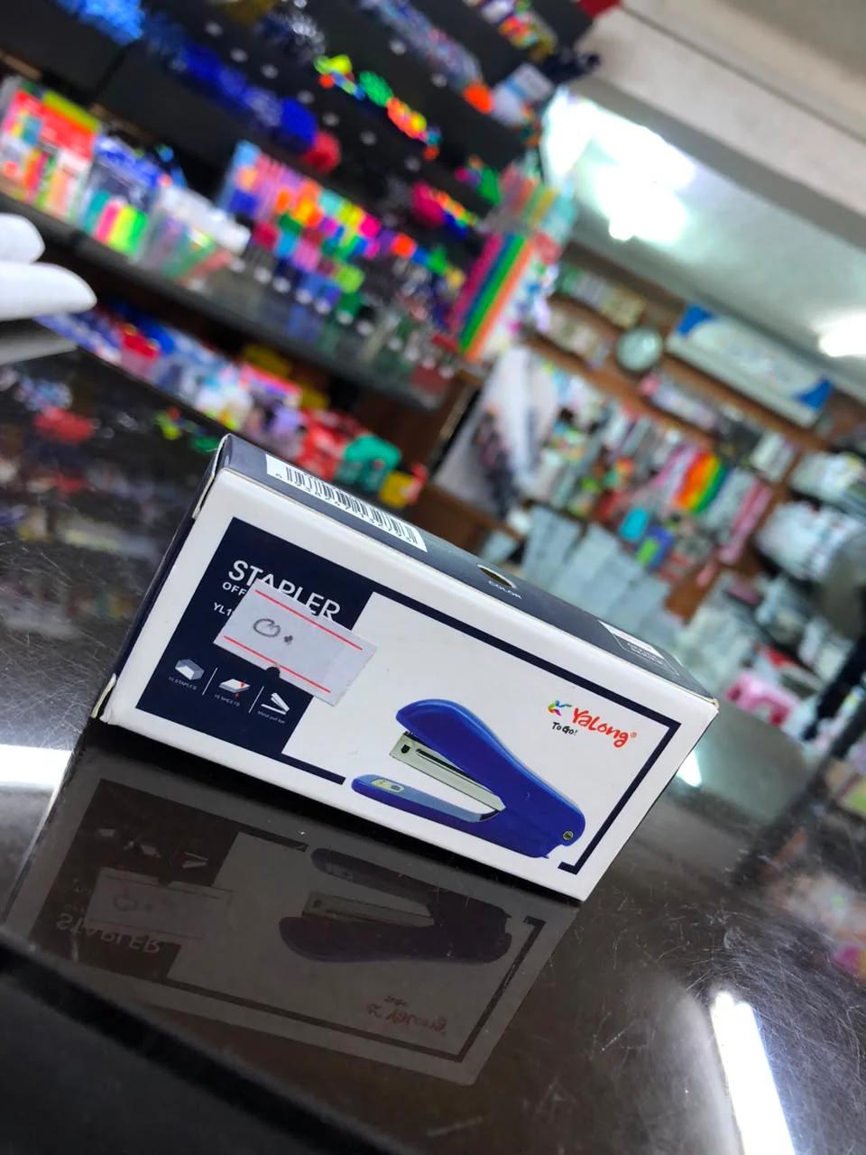 Yalong Small stapler - View 1